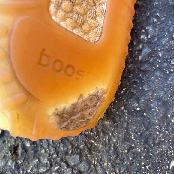 Yeezy 350 V2 | GUC | Size 9.5 | 779001 | No Box - Picture 9 of 12